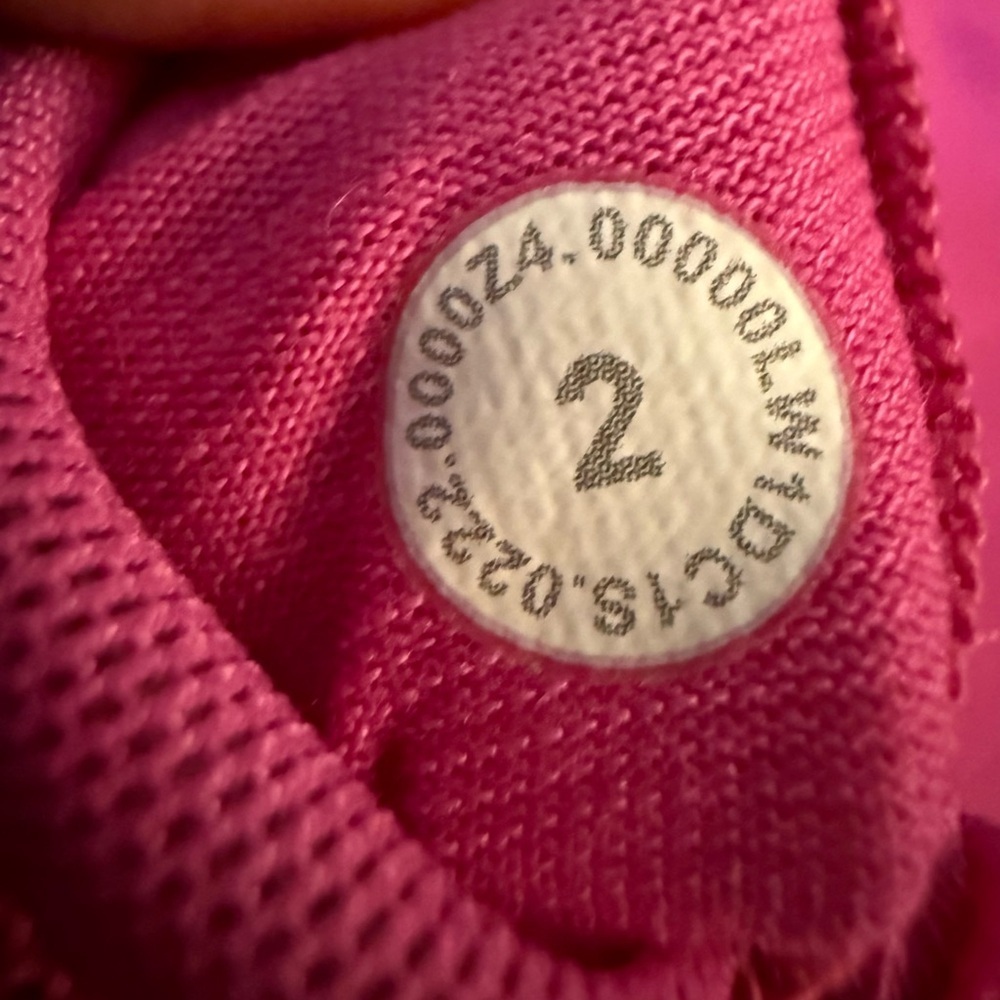Lululemon Invigorate Training Tank – Sonic Pink – Size 8 and 2 Like New - Picture 9 of 9